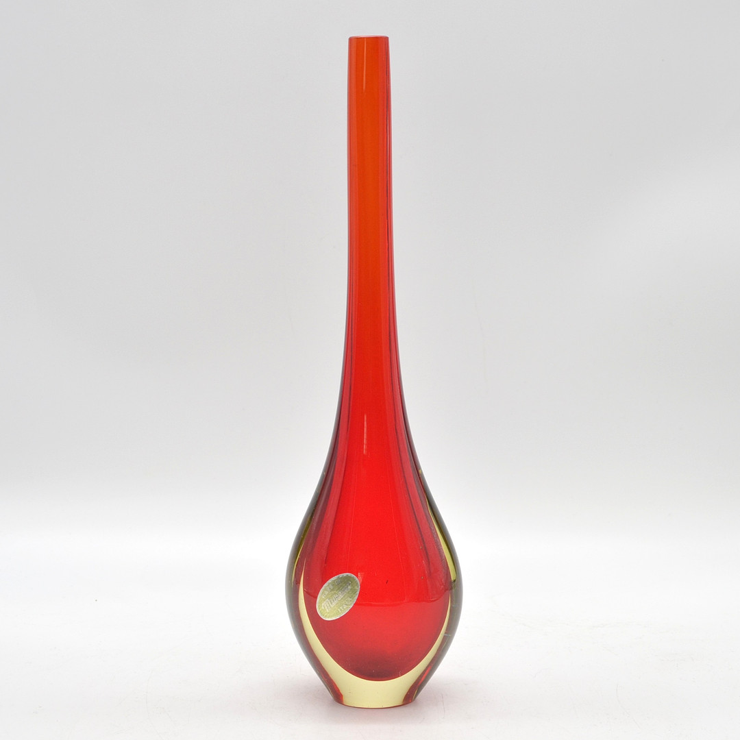 FLAVIO POLI. MURANO GLAS VASE, STUDIOGLAS, SOMMERSO, ZWEIFARBIG, ITALIEN, UM 1960, MIT STUDIOETIKETT.