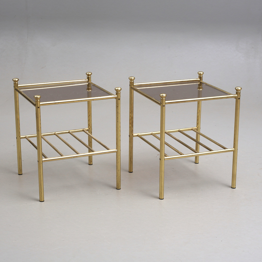 SÄNGBORD, gulmetall/glas, 1900-talets senare del.