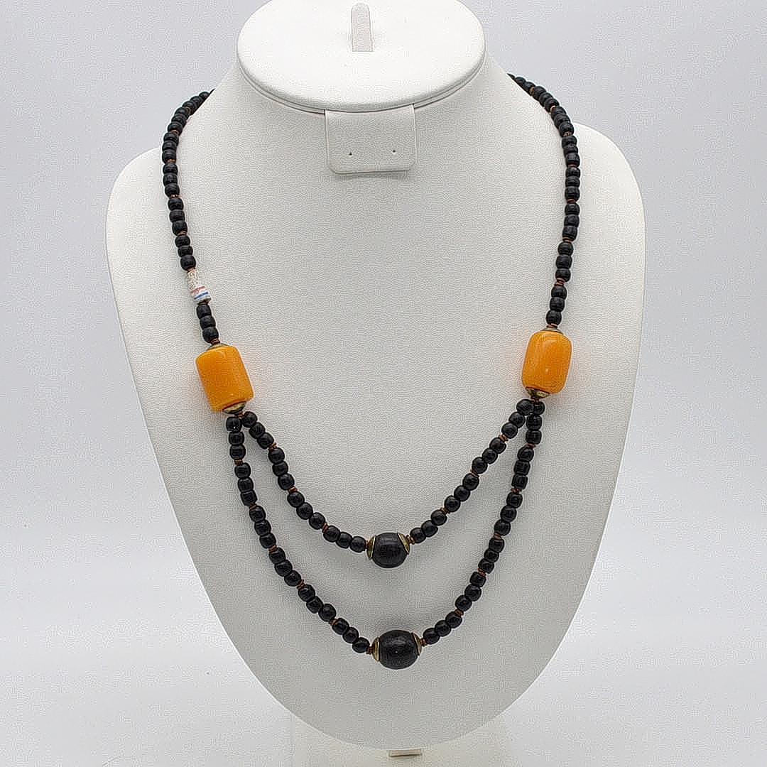 VINTAGE COLLIER, BAKELIT-, GLAS-, KERAMIK- UND METALLELEMENTE, CA. 58CM, UM 1950ER.