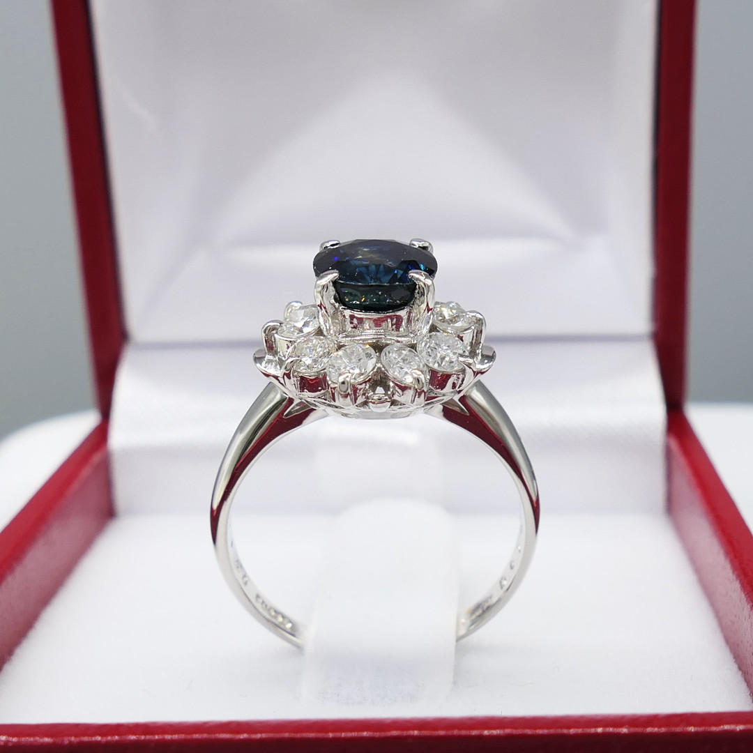 SAPPHIRE (1.80ct) & DIAMOND (0.70ct) ring.