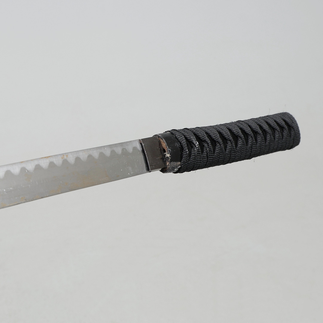 PRYDNADSSVÄRD, Katana.