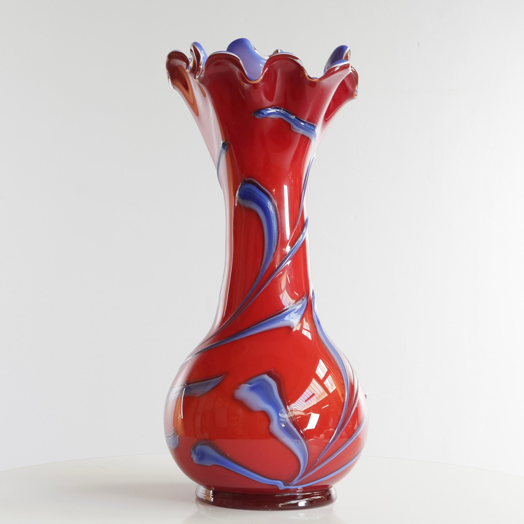 Flerfarvet glas gulvase, formentlig Murano. 20. århundrede.