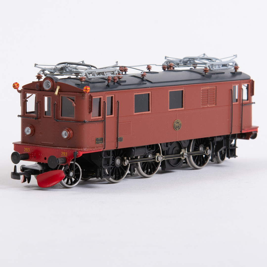JECO DJH SJ's Du lokomotiv 293. Med original æske.