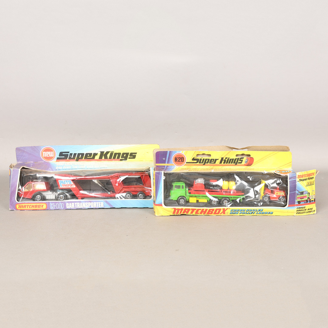 MATCHBOX SUPER KINGS CARGO HAULER AND CAR TRANSPORTER (2).