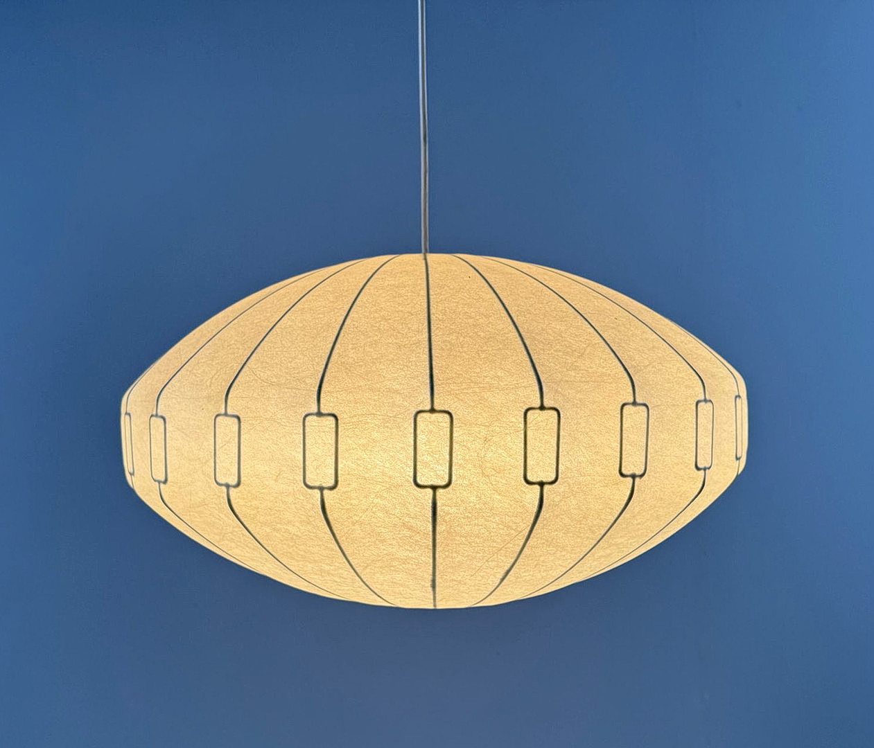 Mid Century Cocoon Wandlampe/Deckenlampe von GoldKant Leuchten, Deutschland, 1970er Jahre.