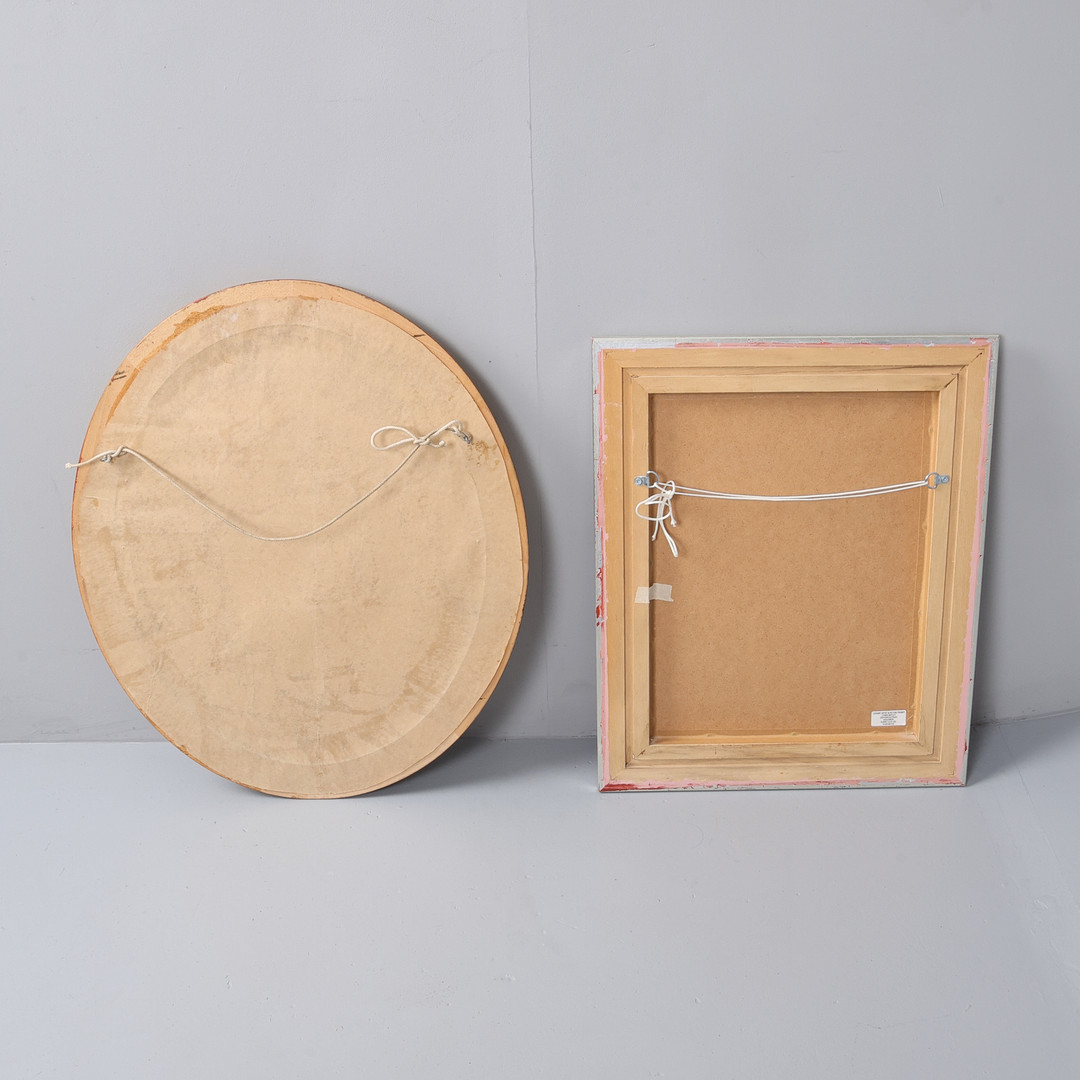 2 WALL MIRRORS.