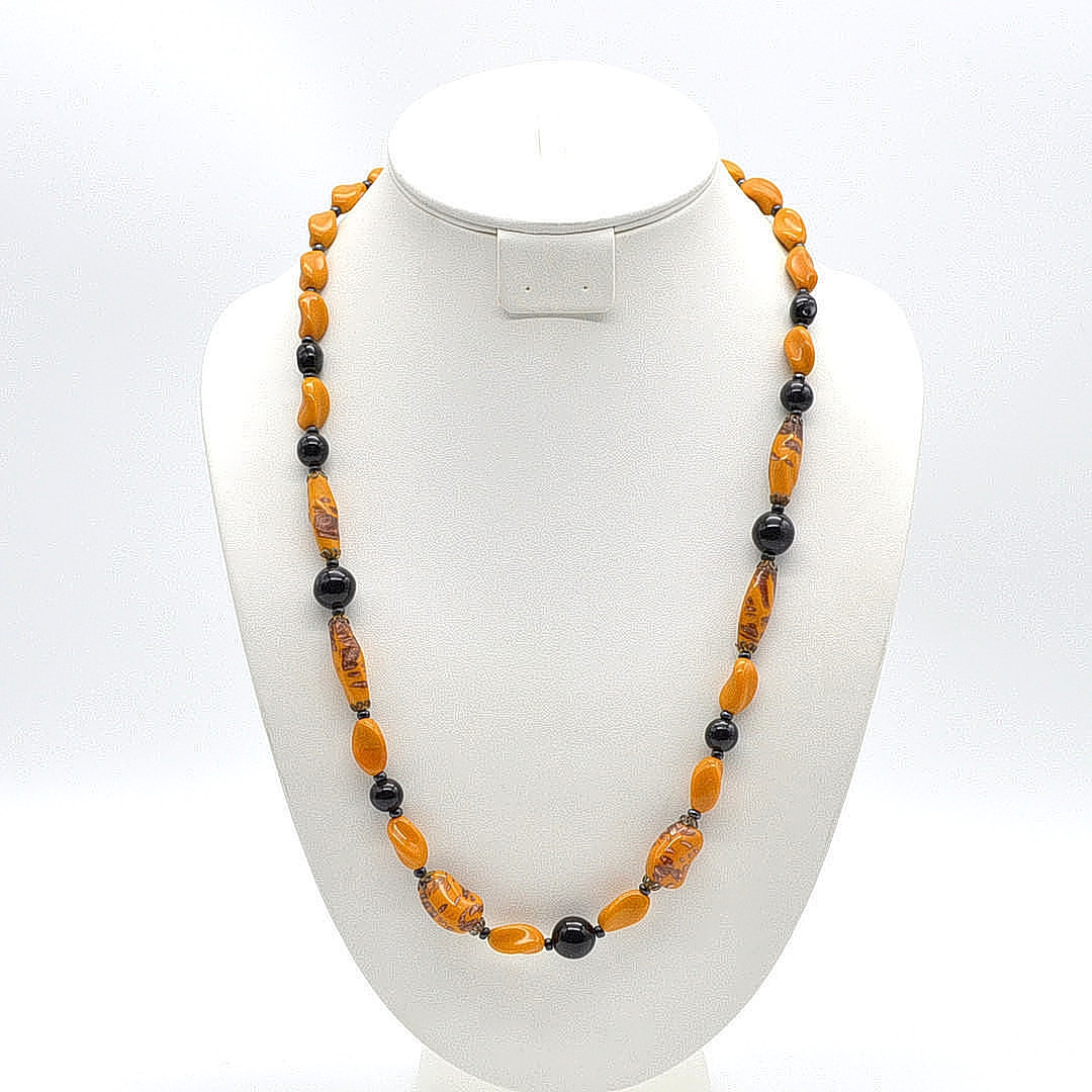 MURANO GLAS COLLIER MIT GOLDFLITTER PERLEN, HANDGEMACHT, CA. 62CM.