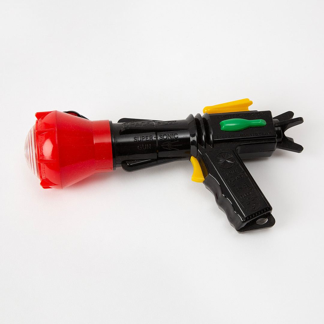 MERIT TOYS, "Space Pilot Super-Sonic Gun", plast, England, 1950-tal.