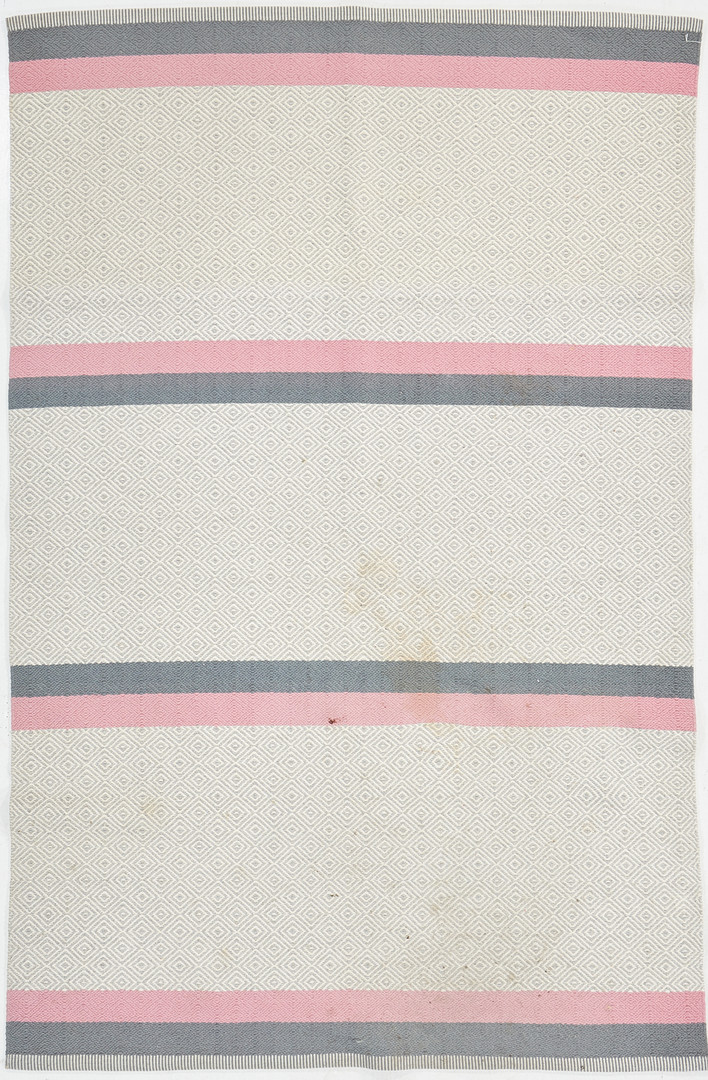 MATTA, Kasthall, samtida, ca 242x156 cm.