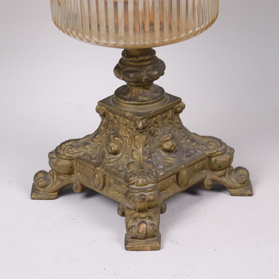 BORDSFOTOGENLAMPA, glas och metall, 1900-talets första hälft.