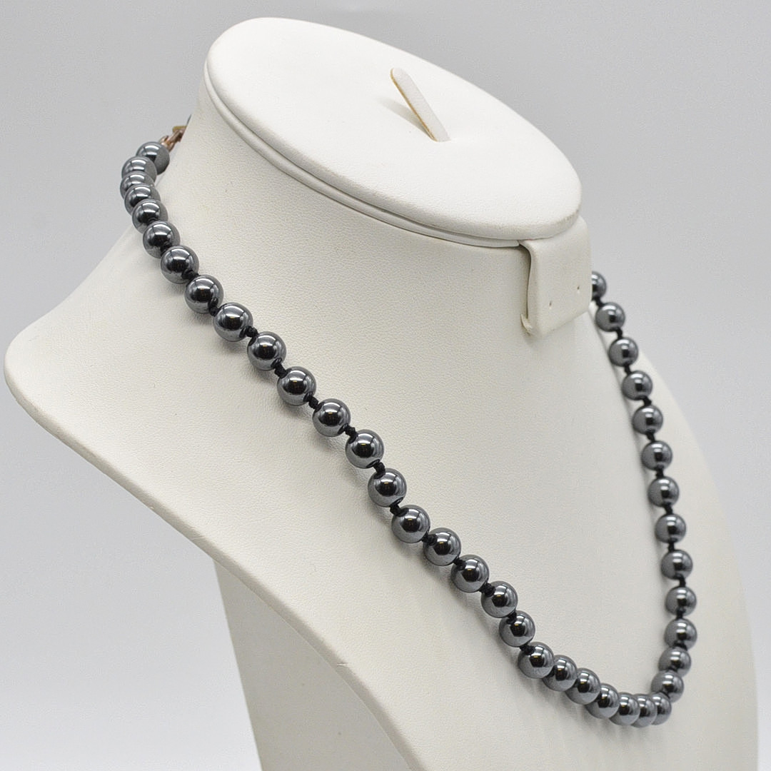 HÄMATIT PERLENCOLLIER, PERLEN EINZELN GEKNÜPFT, GRAU, VINTAGE, CA. 51 CM.