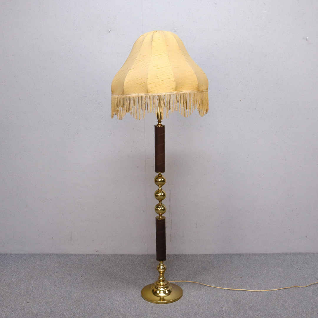 GOLVLAMPA, mässing, läder, Gnosjö Metall & Armatur, GMA 705, 1970-tal.