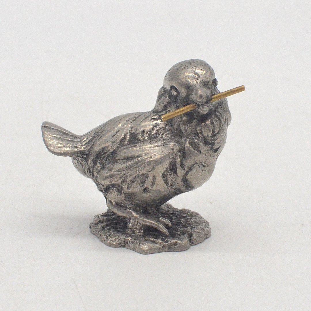 GSW, SPATZ, DESIGN VON ACHILLE GAMBA, SKULPTUR AUS EDLEM ZINN, FRÜHES 20. JAHRHUNDERT.