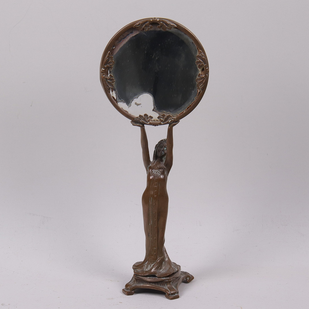BORDSSPEGEL, brons med kvinnoskulptur, jugend, tidigt 1900-tal.