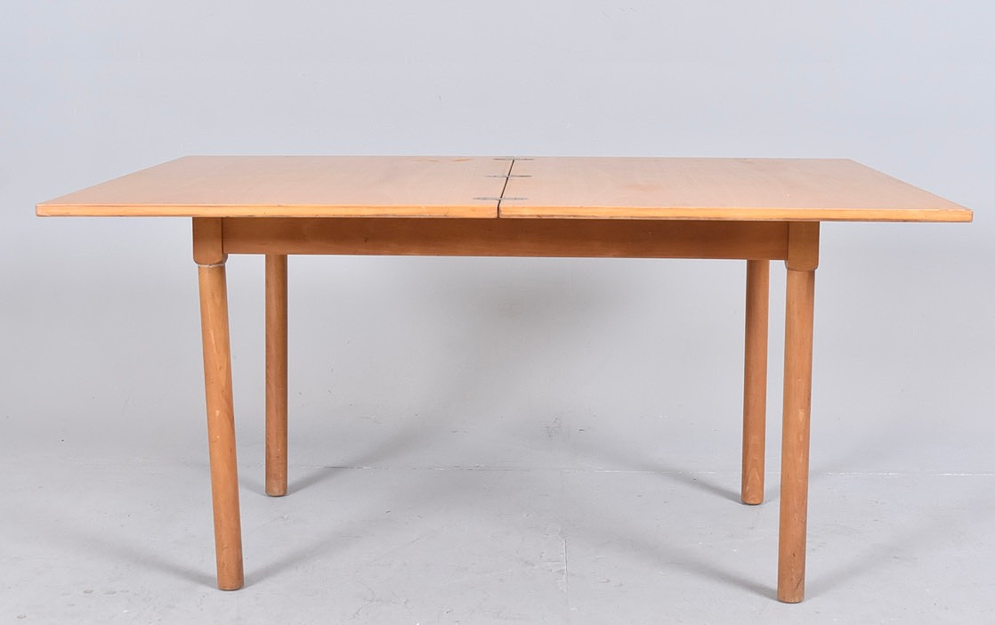 BÖRGE MOGENSEN. soffbord, ek, design 1965 för Fritz Hansen, modell 4500.