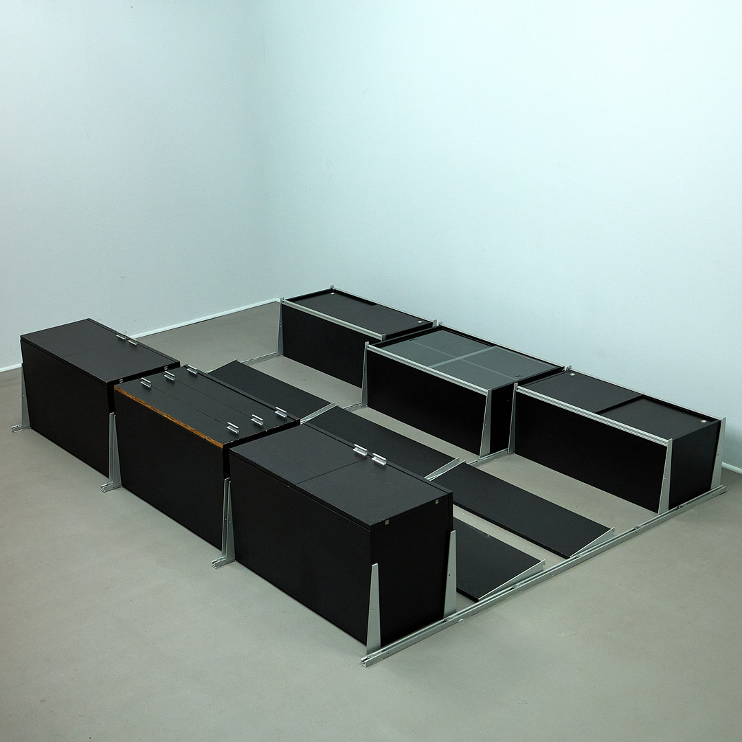 GEORGE NELSON. Herman Miller / Vitra, Regalsystem / Wandregal, Modell 'CSS', Holz, Aluminium, Entwurf 1957, USA (16).