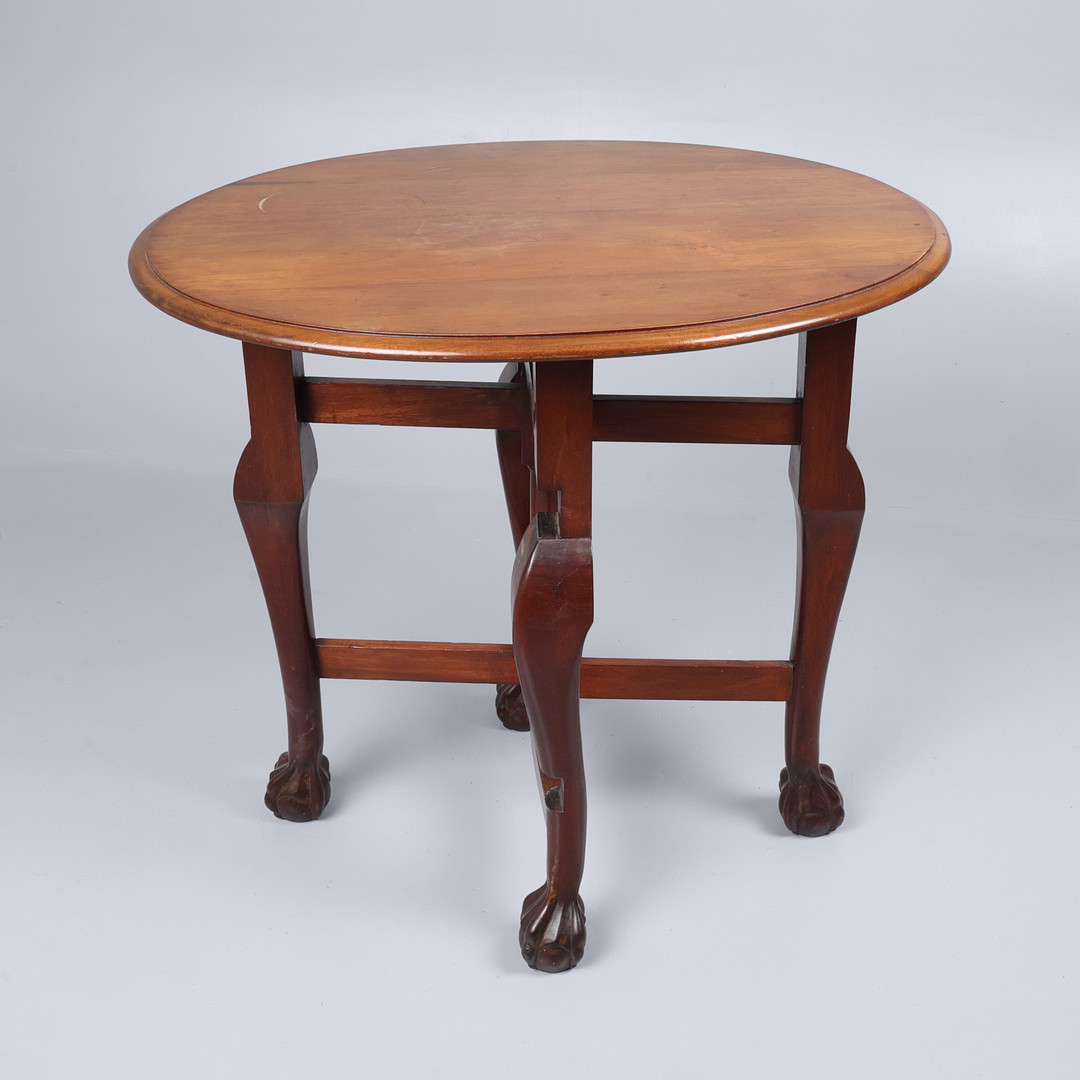 UNUSUAL MAHOGANY FOLDING TABLE.