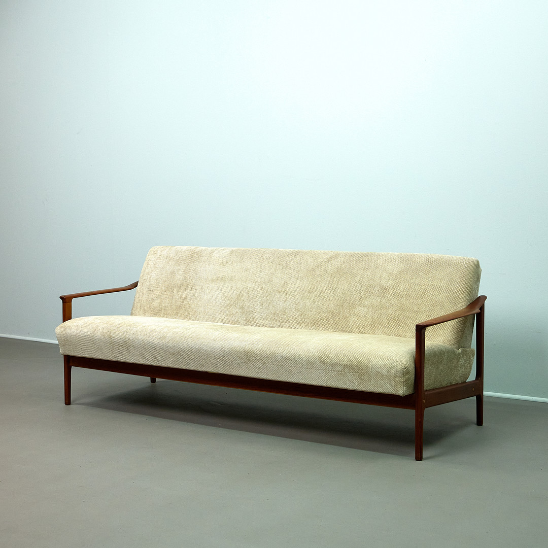 IB KOFOD LARSEN. für Selig Wohndesign, Schlafsofa / Daybed, Teak, Stoff, 1960er, Dänemark.
