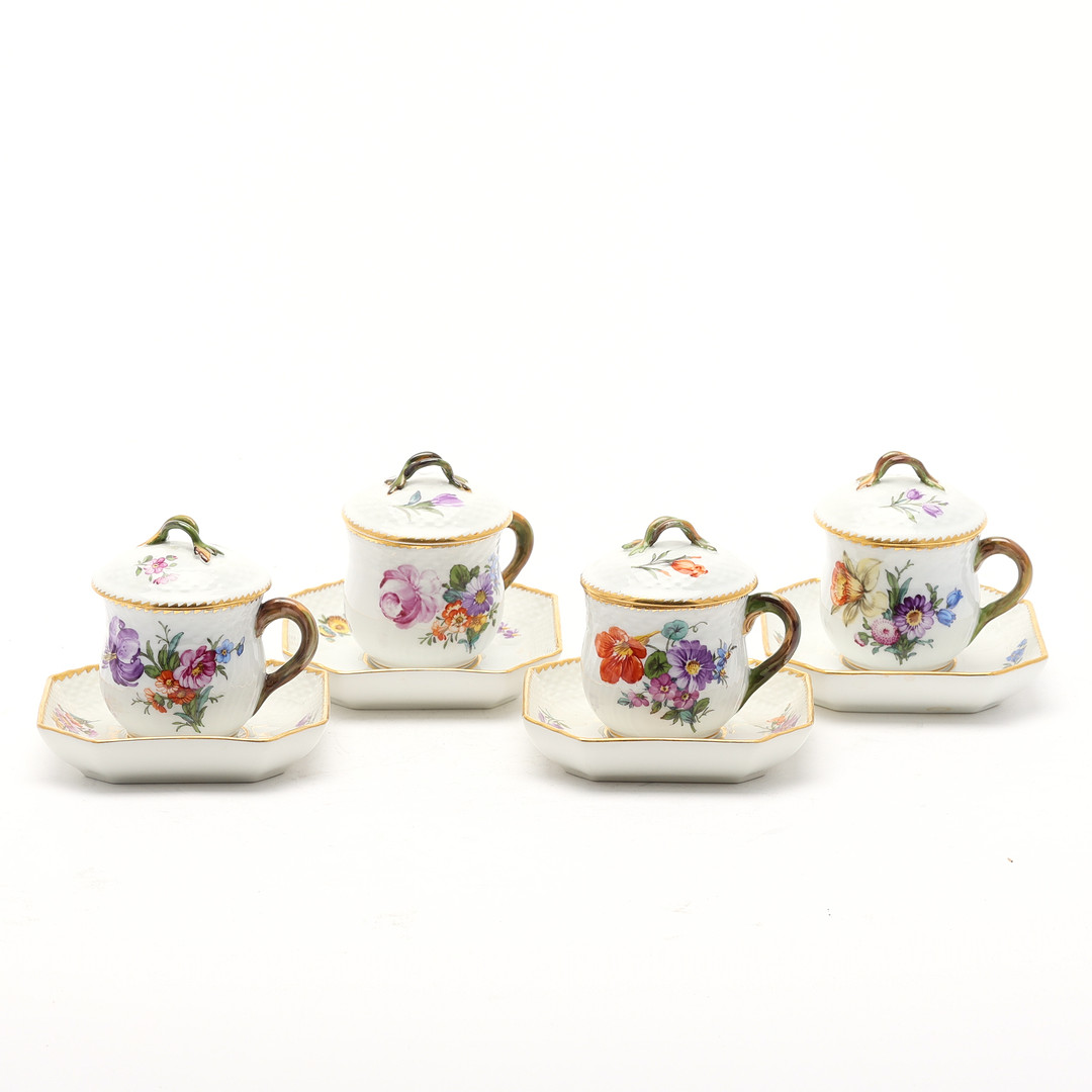 CREMEKOPPAR, 4 stycken, Royal Copenhagen, porslin.