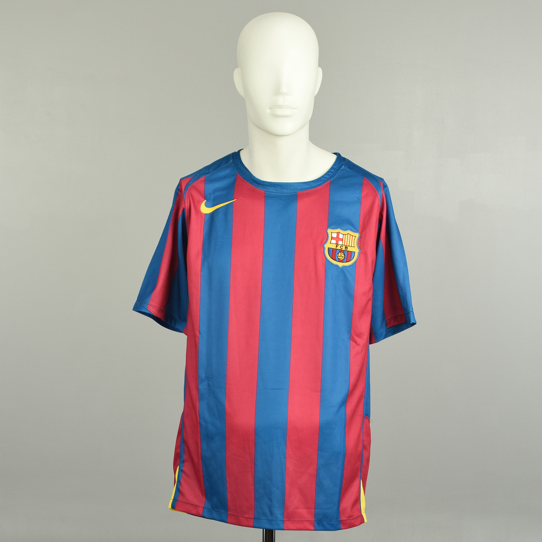 HENRIK LARSSON. Fotbollströja, Barcelona, Spelarnummer 7, Signerad.