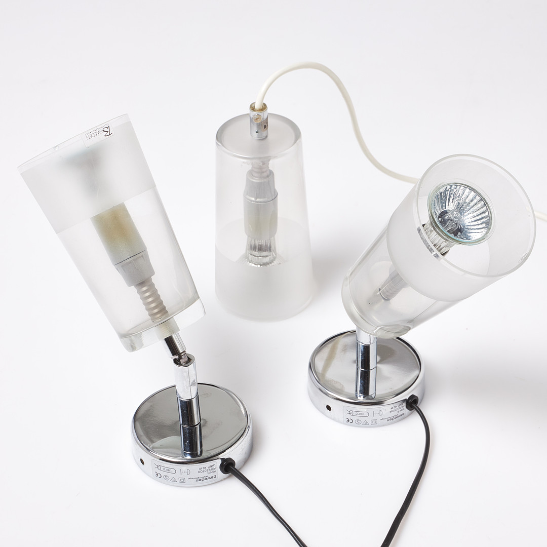 GUNNEL SVENSSON. 3 delar, "Manhattan", bestående av vägglampor 1 par samt fönsterlampa, Belysningsbolaget, BSweden, 2000-tal.