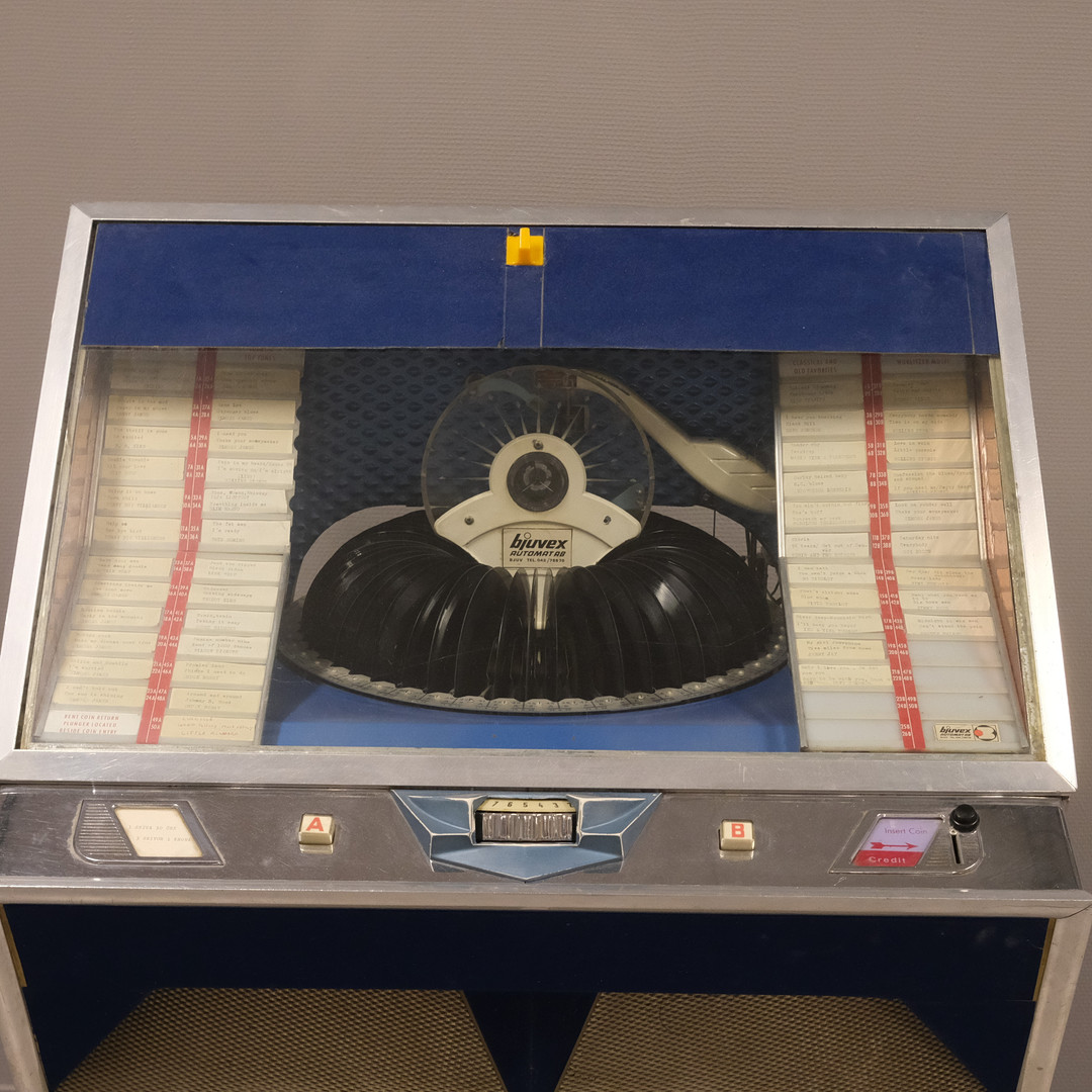 WURLITZER. JUKEBOX. "LYRIC". USA, 1960-TAL. *RENOVERINGSOBJEKT.
