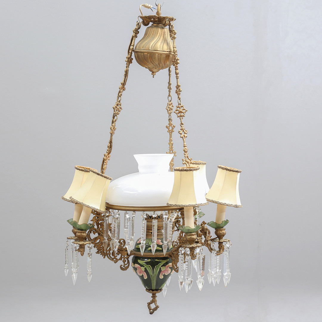 HÄNGFOTOGENLAMPA, majolika, elektrifierad, 1900-talets första hälft.