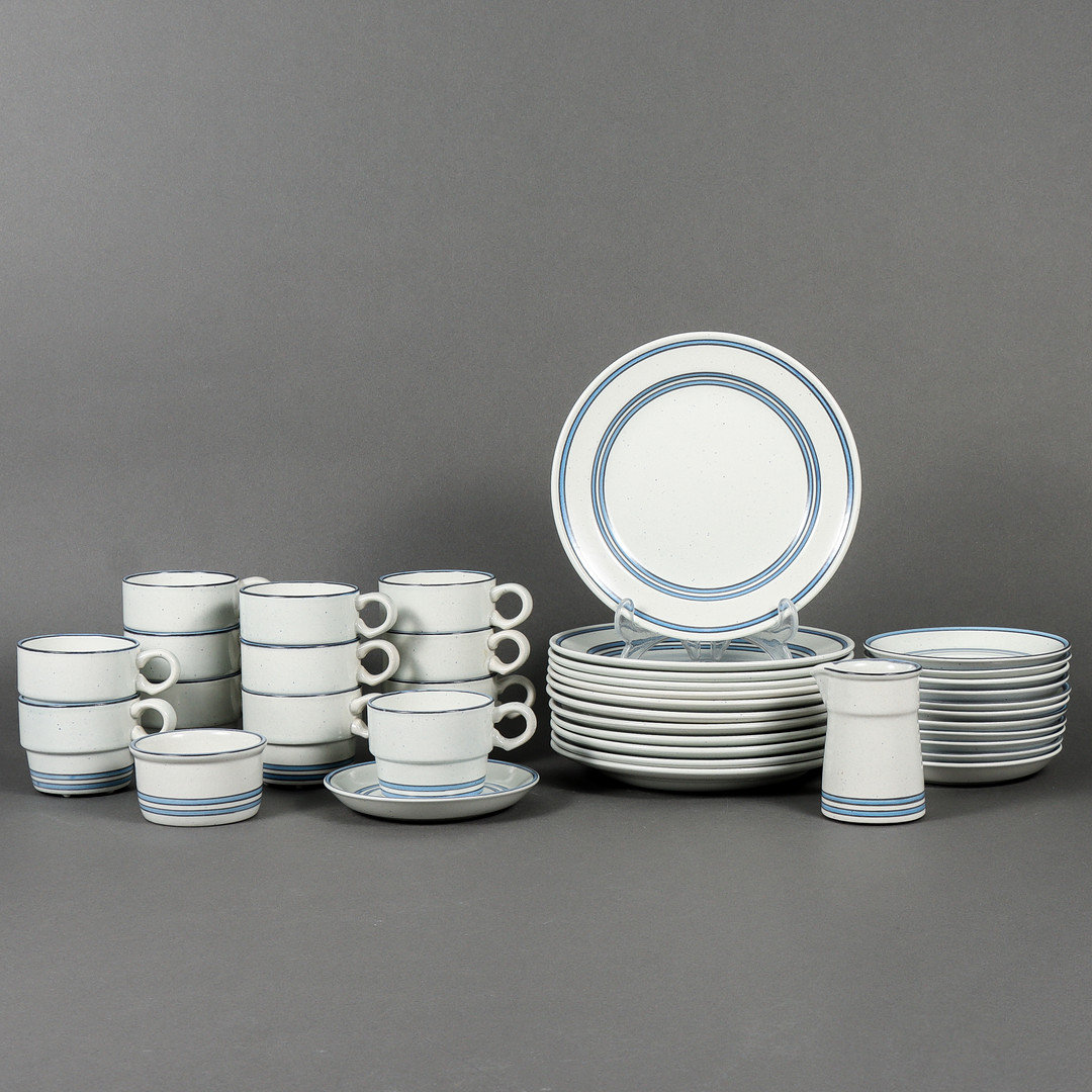 STIG LINDBERG. Kaffeservis, Gustavsberg, "Dart".