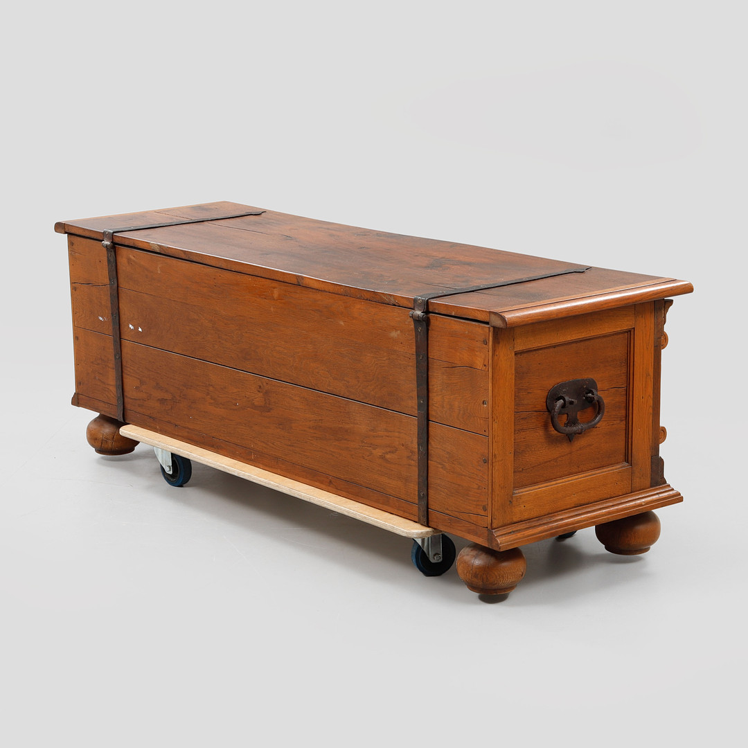 KISTA, barockstil, 1800-tal med delar från 1700-tal.