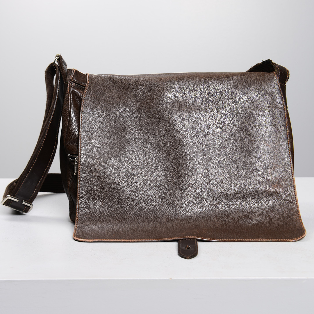 LONGCHAMP, axelremsväska, läder.