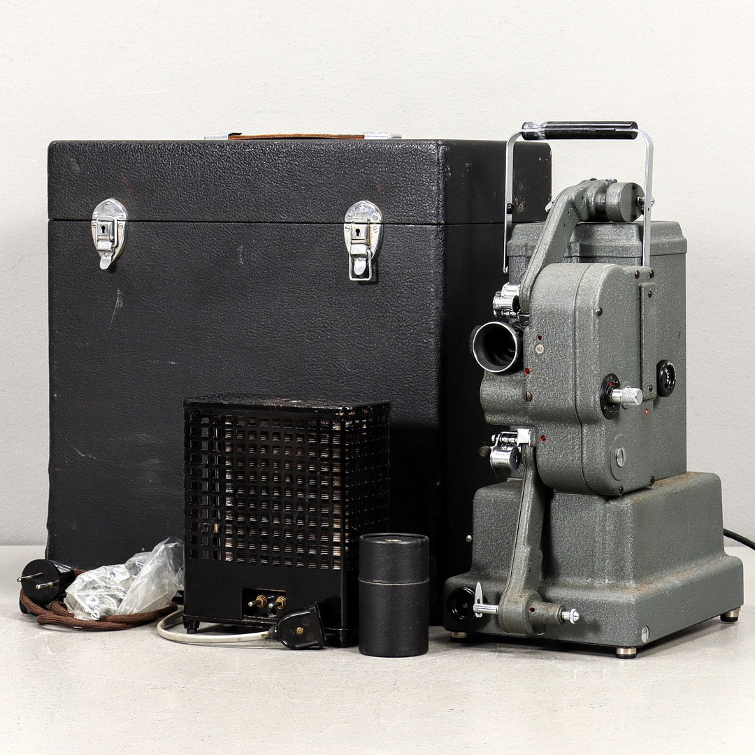 FILMPROJEKTOR Paillard Bolex.