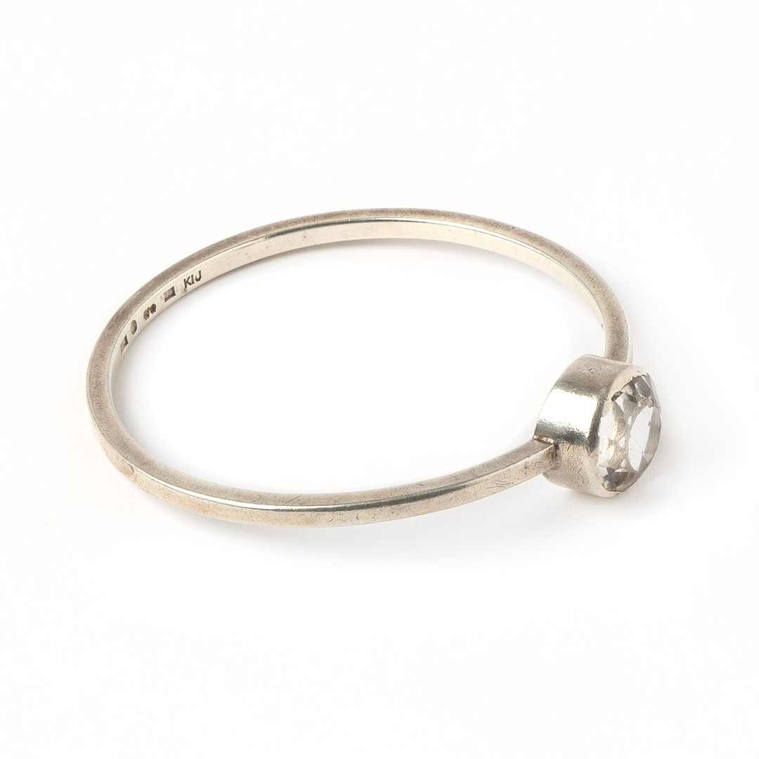 KARL-INGEMAR JOHANSSON. Armring, silver med fasettslipad bergkristall, Göteborg, 1966.