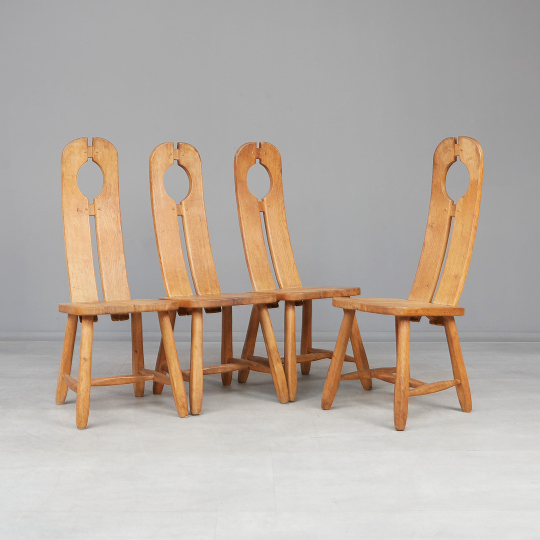 DE PUYDT. Set brutalistische Stühle / Esszimmerstühle, Eiche, 1960er Jahre, Belgien. (4).