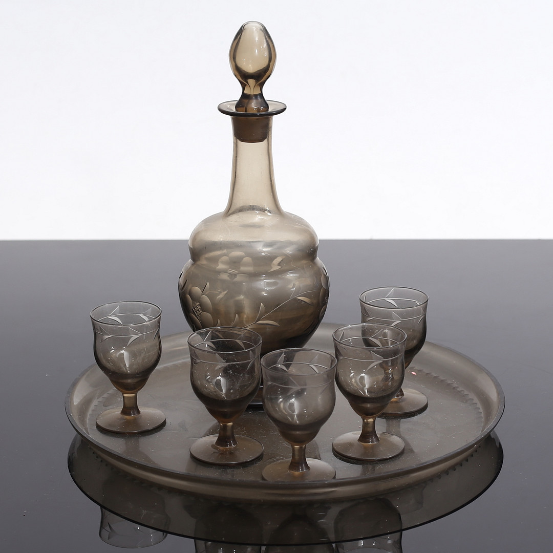 LIKÖRSET, 7 delar, rökfärgat glas, 1940-tal.