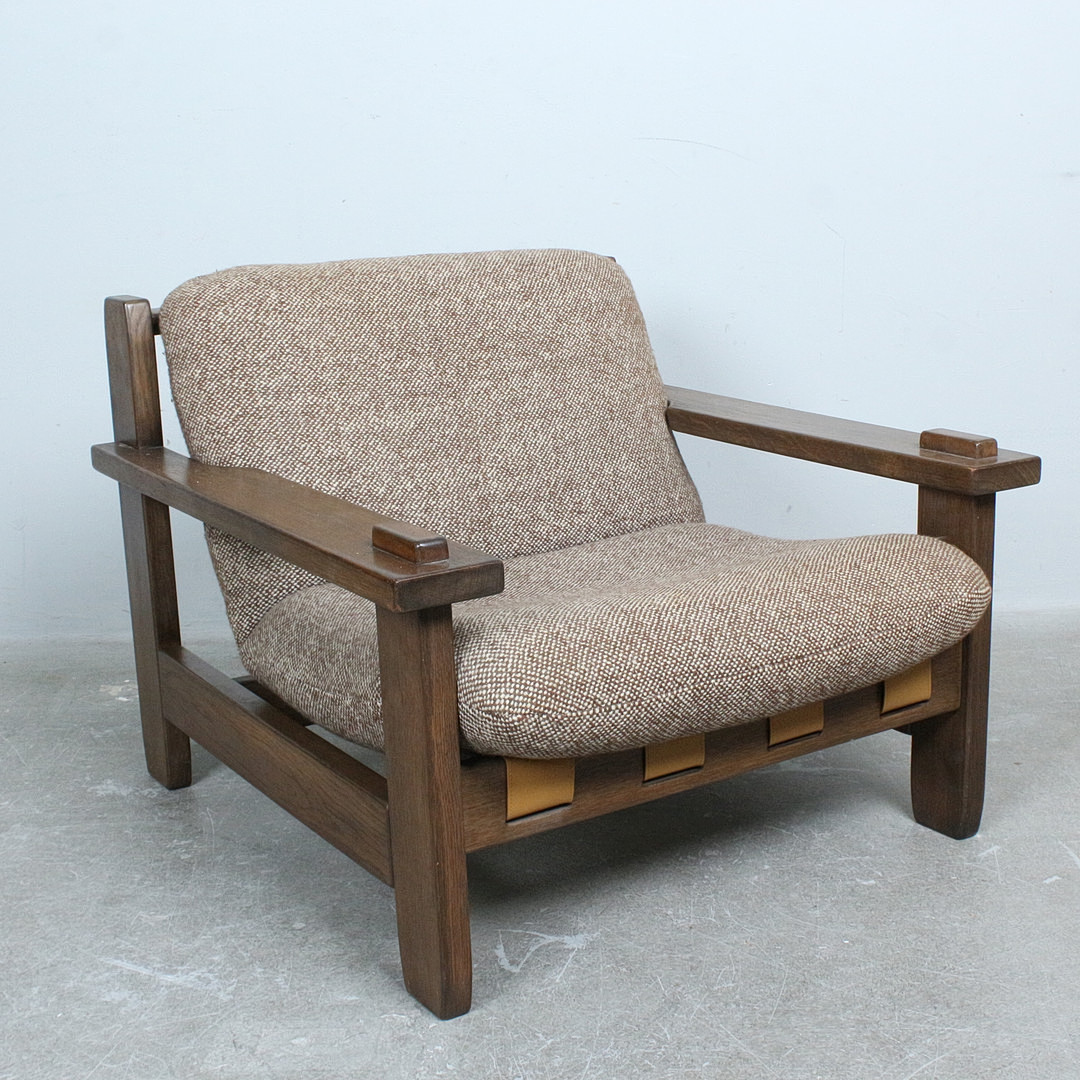 CARL STRAUB. ZUGESCHRIEBEN. Zwei Brutalistischer Sessel aus Eiche, Dänemark, 1970er Jahre.