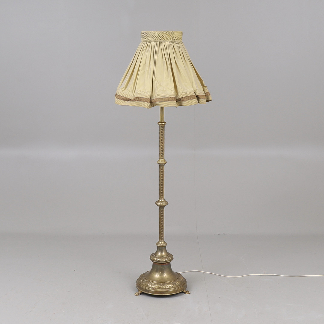 GOLVLAMPA, metall, 18/1900-tal.