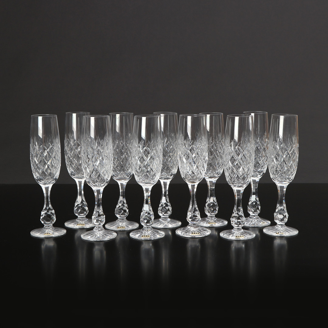 FRTIZ KALLENBERG, CHAMPAGNEGLAS, 11 ST. "Pompadour", kristall med slipad dekor, Boda.