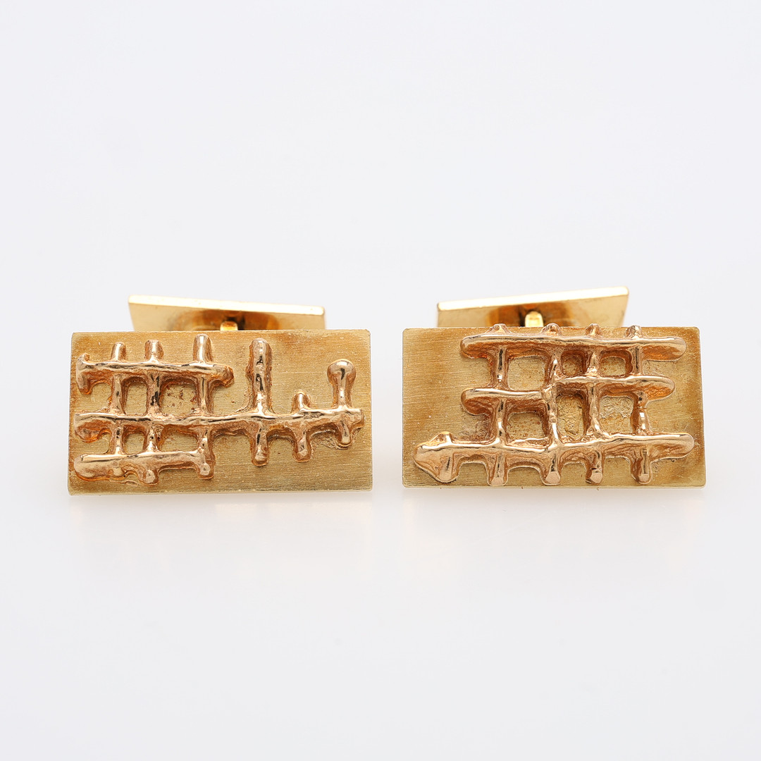 WIWEN NILSSON. MANSCHETTKNAPPAR, TVÅ STYCKEN, 18K GULD.