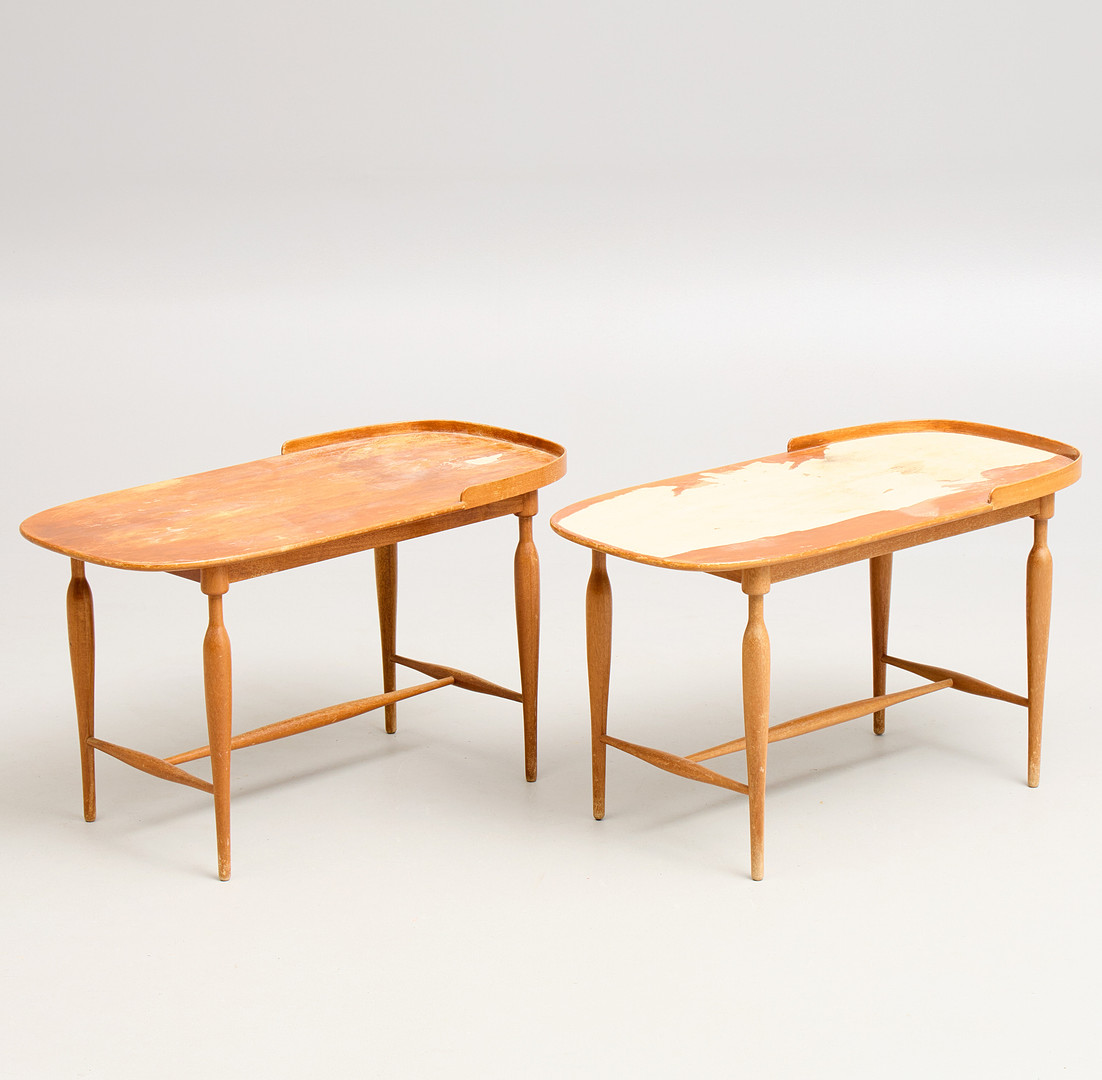 JOSEF FRANK. Sidobord, ett par, modellnummer 961, Firma Svenskt Tenn.