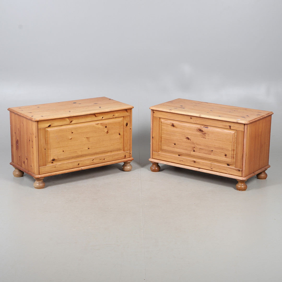 TWO PINE LIFT TOP STORAGE BOXES.