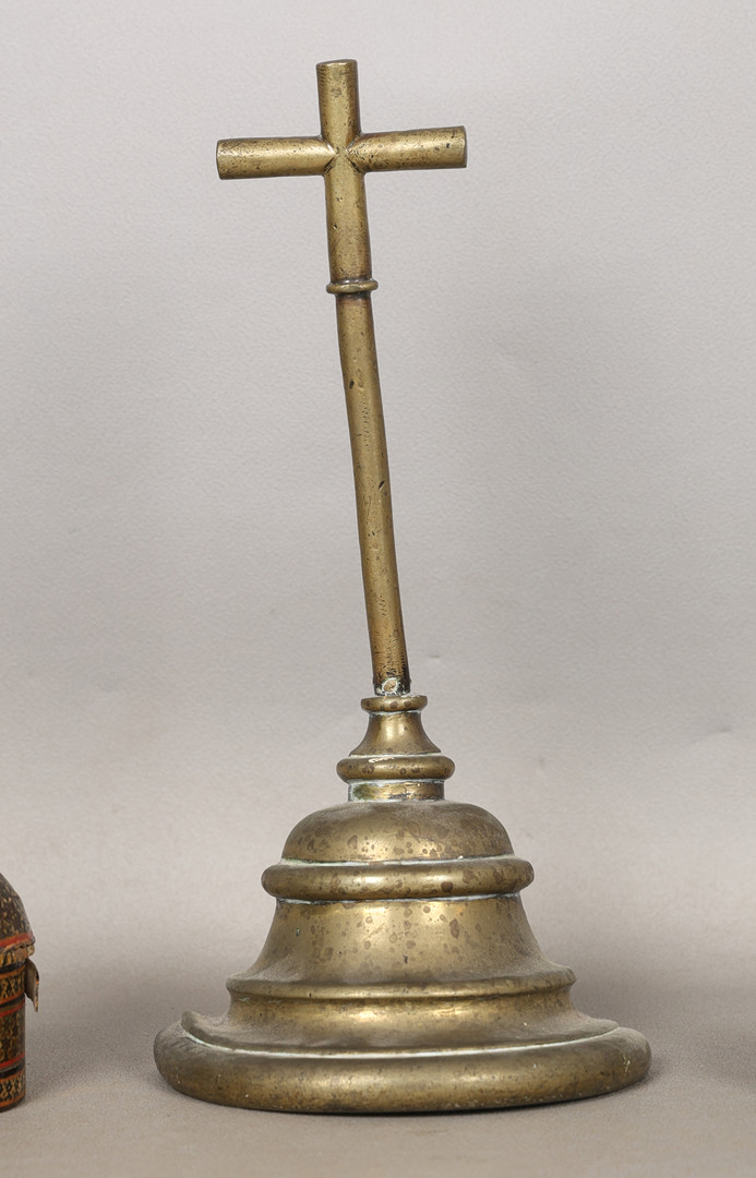 A 19TH CENTURY BRASS DOOR PORTER AND WORKS OF ART (QTY).
