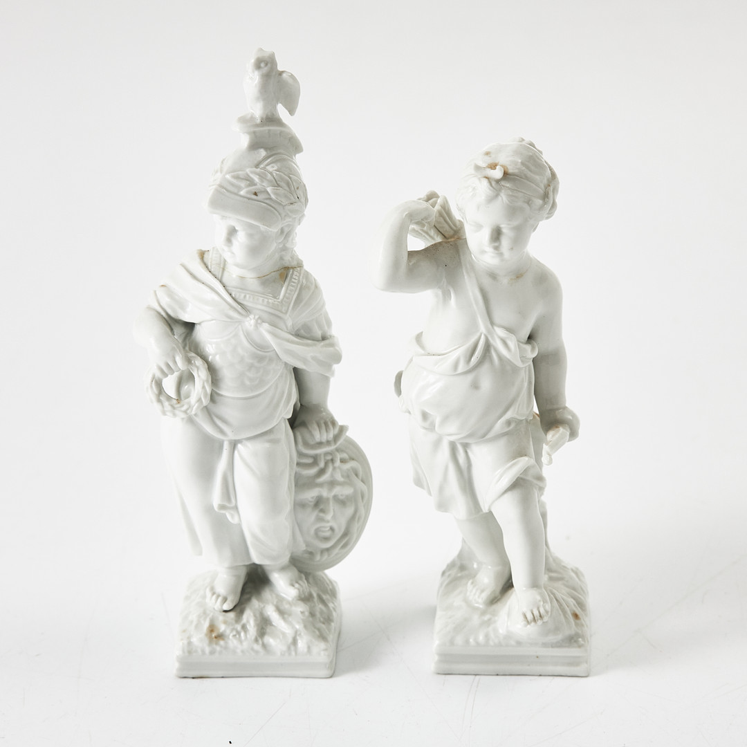 FRIEDRICH ELIAS MEYER. Minerva och Diana, figuriner, 2 st., porslin, Königliche Porzellan-Manufaktur Berlin, 1800-talets början, modeller från 1780, vit glasyr.
