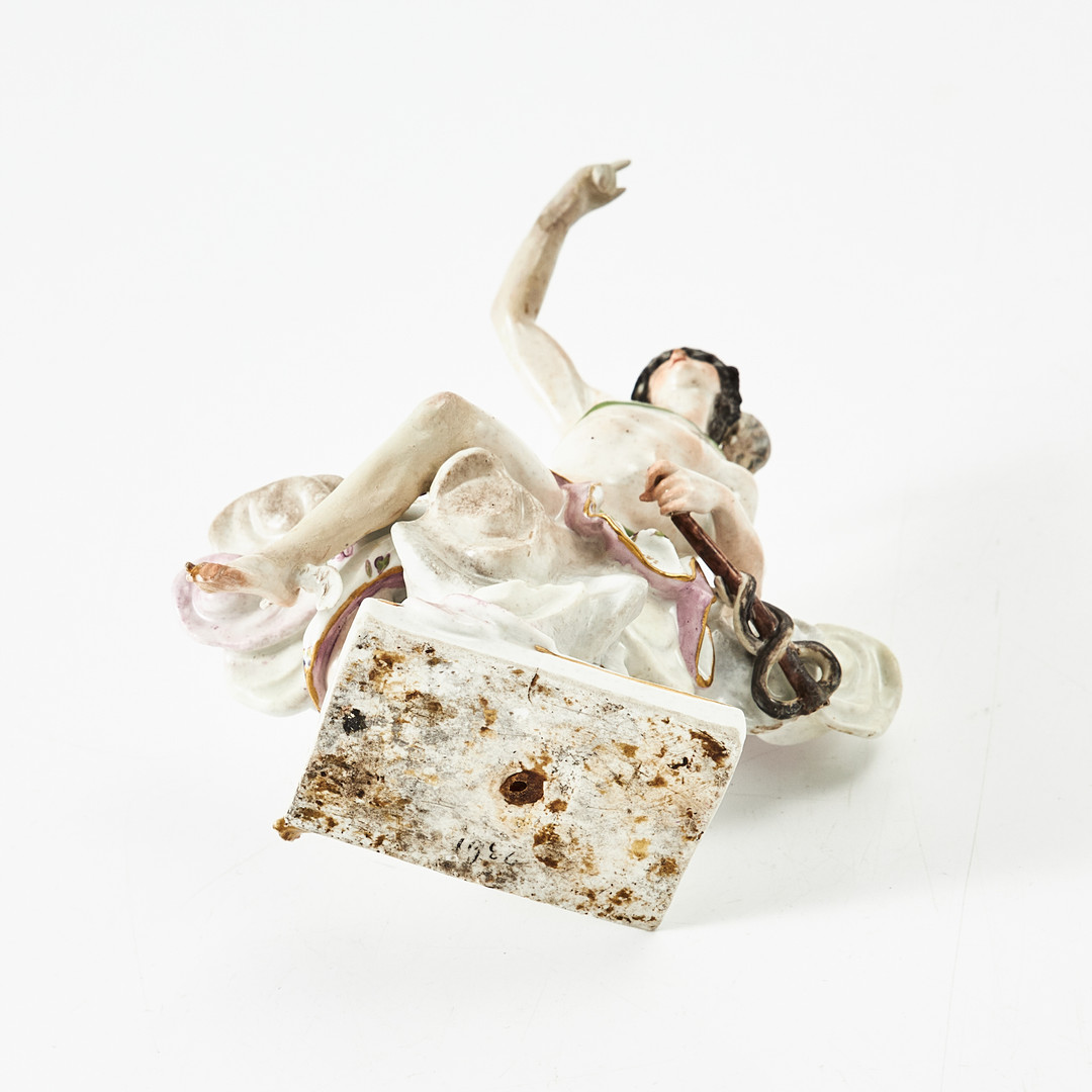 MEISSEN (etabl. 1710), figurin, porslin, Tyskland, 1700-tal, i form av Merkurius bland moln, polykromt bemålad, detaljer i guld.