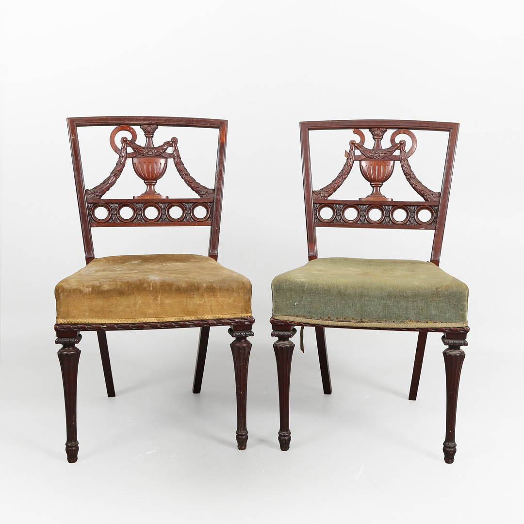 Et par salonstole af mahogni, Louis Seize stil, 1900-tallets midte (2).