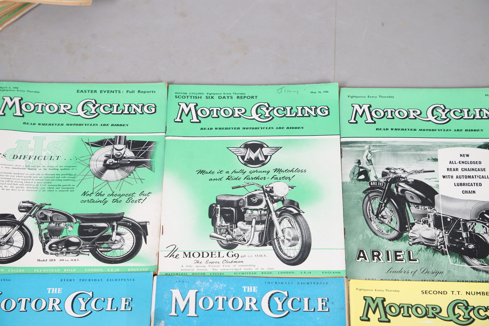 A QUANTITY OF MID CENTURY AND OTHER MOTORCYCLE MAGAZINES.