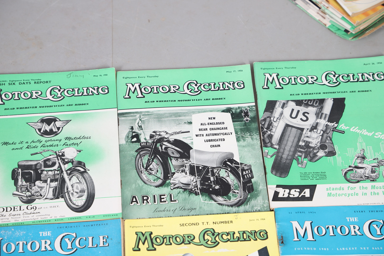 A QUANTITY OF MID CENTURY AND OTHER MOTORCYCLE MAGAZINES.