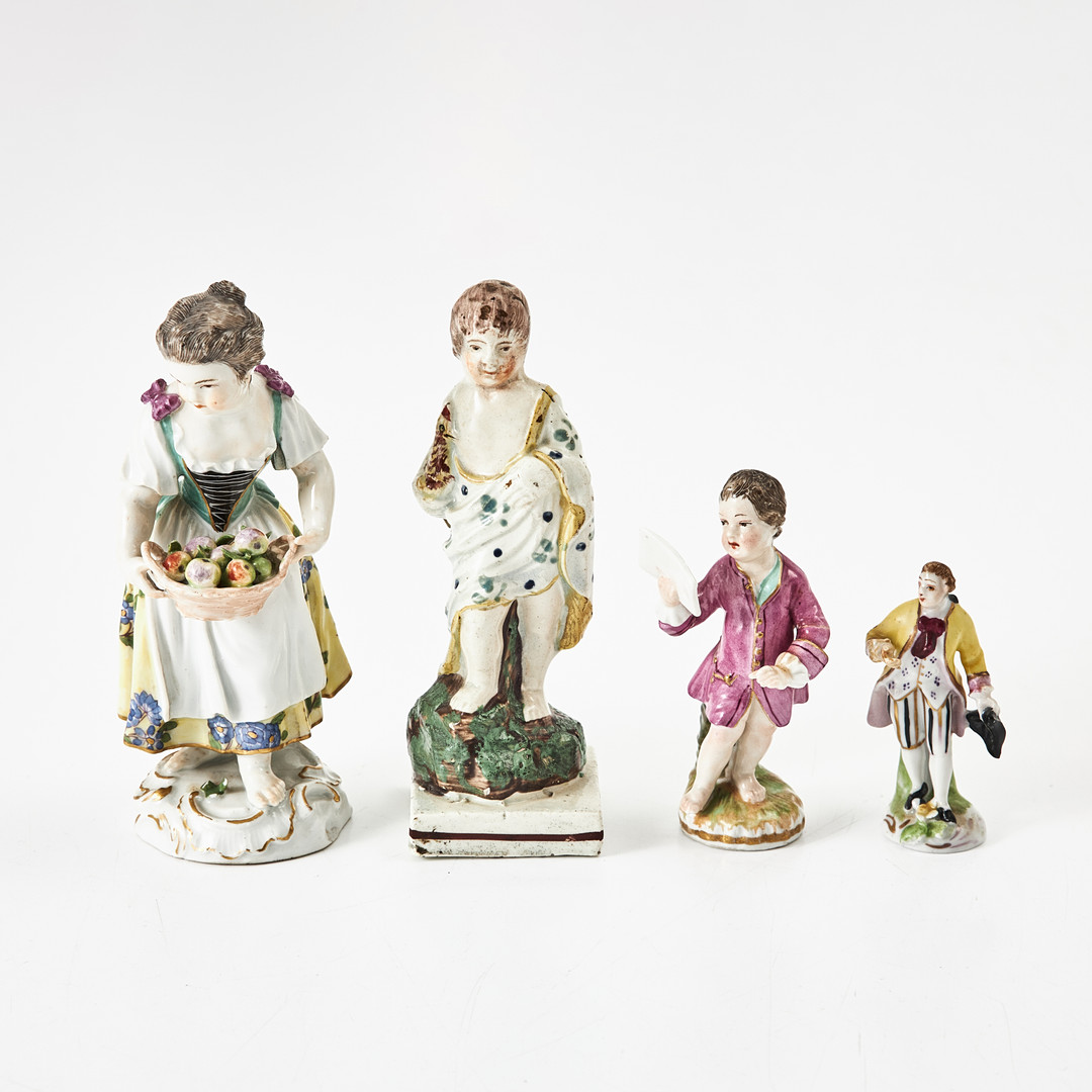 FIGURINER, 4 st., porslin samt flintgods (pearlware), Tyskland och England, 1800-talets början samt andra hälft, polykromt bemålade.