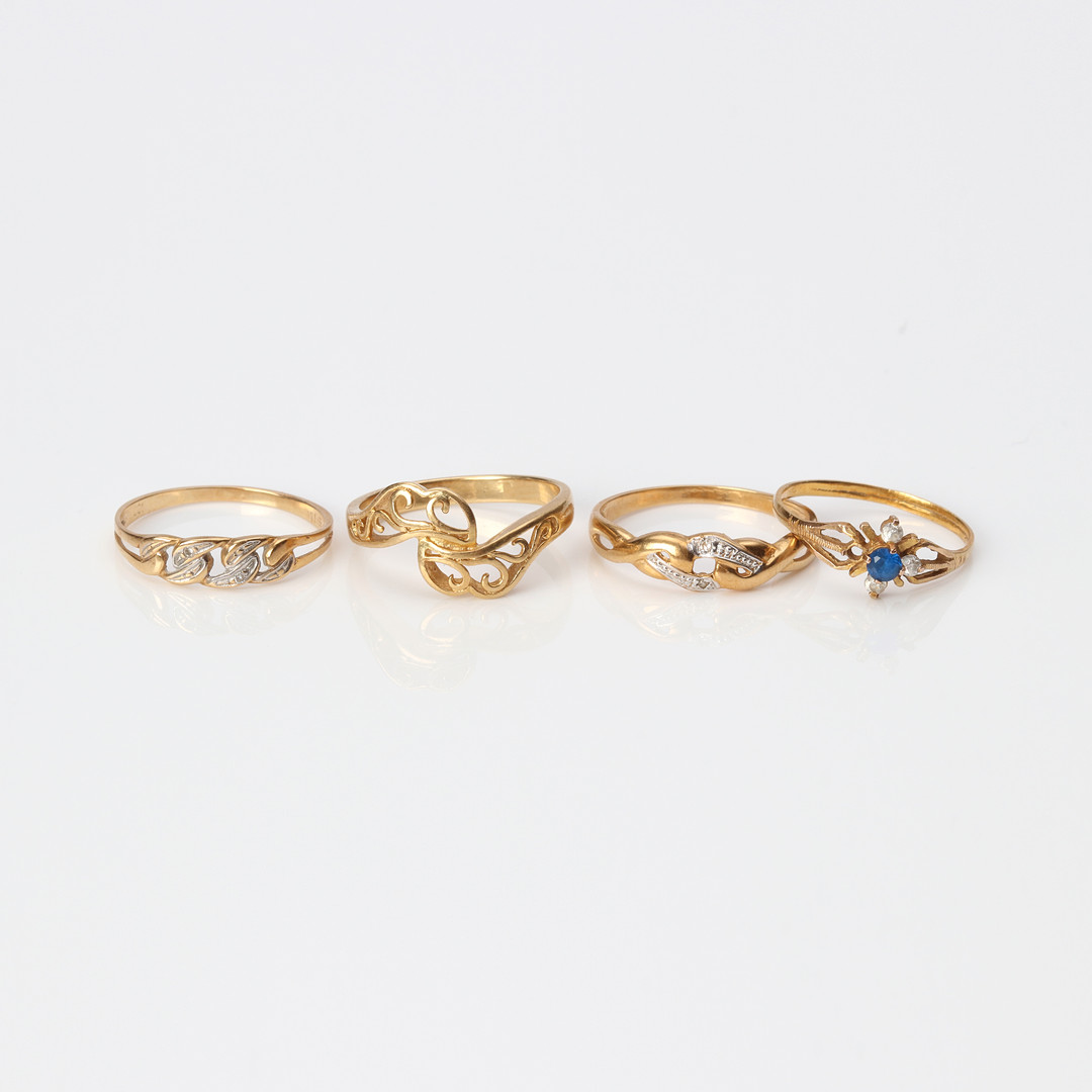 RINGAR, FYRA ST. 14k och 18k guld.