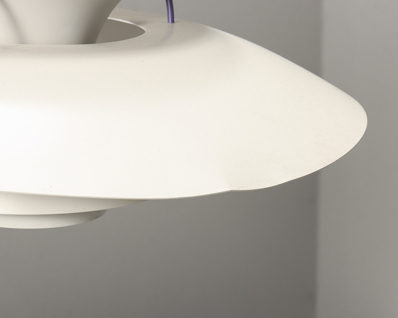 POUL HENNINGSEN. Louis Poulsen. PH5 pendel, vit.