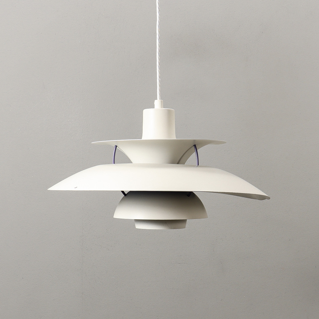 POUL HENNINGSEN. Louis Poulsen. PH5 pendel, vit.